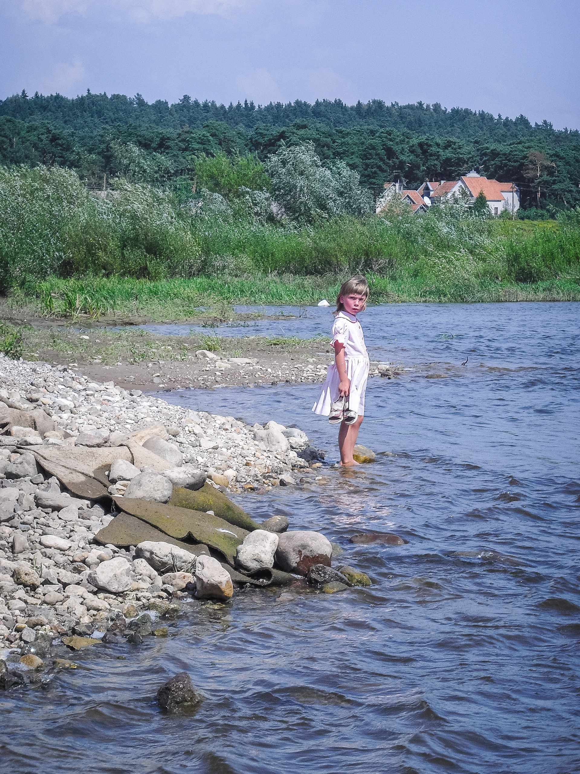 braidanti mergaitė Kačerginėje - Vilmanto Ramono nuotr.